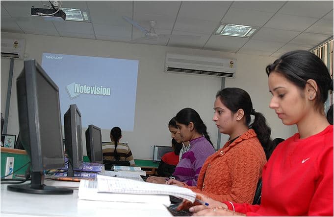 PG Government College for Girls Chandigarh Infrastructure photo 2